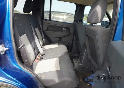 2009 Jeep Liberty Sport z USA, uszkodzony, nr VIN 1J8GN28K49W522621